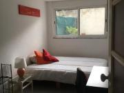 253020 Quarto com cama de casal em.