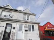 2534 St Clair Ave W