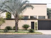 253 Área Útil Casa Alugar, 4 Dormitórios localizado em...