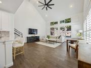 2550 Wedglea Dr, Dallas, TX 75211