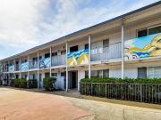 2554 E 16th Street 1 Bedroom