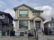 2555 8Th Avenue E, Vancouver, BC, V5M 1W3 house for sale Li.