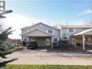 255 Northlake Drive, Waterloo, ON, N2V 1Z2 townhouse for...