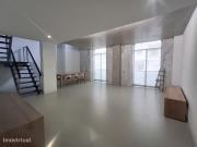 255R | Apartamento duplex em edifcio de charme | Centro...
