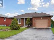 2560 Idyllwood Crescent, Peterborough, ON, K9L 1Z1 house...