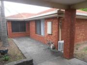 2/5 Amarina Close, MEADOW HEIGHTS