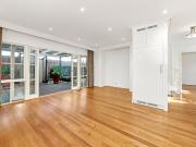 2/5 David Street, Bentleigh East