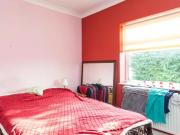 25 Evesham Way, London, IG5 0EJ, United Kingdom | Room...