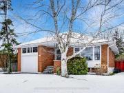 25 Sandringham Avenue, Hamilton Westcliffe, ON, L9C 2H3...