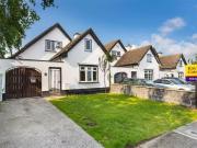 25 The Garth, Kingswood Heights, Dublin 24