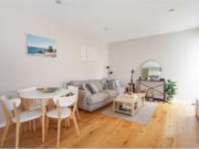 25A Makim Street, North Curl Curl Apartment for rent...