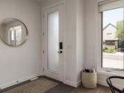 2613 26 Ave SW NA 2613 26 Ave Sw #NA