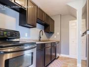 2630 Columbia Crt 1 Windsor ON N9E 1B1 2 Bedroom House...