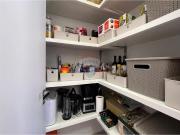 264 Área Útil Casa de Condomínio Alugar, 3 Dormitórios...