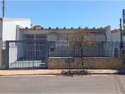 265 Área Útil Casa Alugar, 3 Dormitórios localizado em...