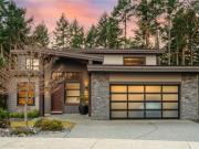 266 Crestline Terr, Nanaimo, BC, V9T 0H1 Luxury House...