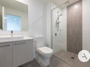 267/7 Irving St,Phillip