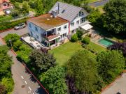 269 m² Haus in Bättwil mit 2 Garagen & grossem Garten |...