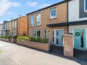 26 Blacks Gate Crescent