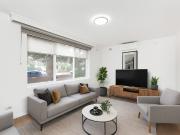 2/6 McArthur Street, Bentleigh