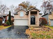 26 Monique Crescent, Barrie, ON, L4M 6Y3 house for lease...