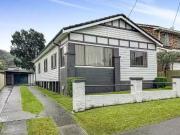 26 Strathearn Avenue, Wollongong, NSW 2500