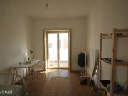 270297 Quarto amplo com muita luz em.