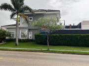 270 Área Útil Casa de Condomínio Alugar, 5 Dormitórios...