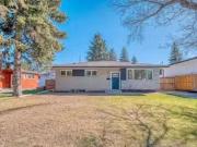 2715 63 Avenue Sw, Calgary, AB, T3E 5J6 house for sale List.