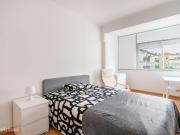 271800 Quarto com cama de casal e 17 m2 em.