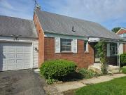 271 Carilla Ln, Columbus, OH 43228