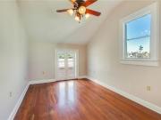 2720 Coliseum Street # 8