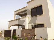272sq yd 5 Bedrooms Luxury Villa is Available FOR RENT....