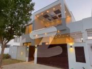 272sq Yd 5 Bedrooms Luxury Villa Is Available FOR RENT....