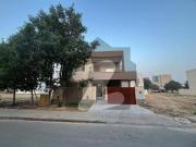 272sq yd Ready to Move Villa in Precinct 1 0.5km from...