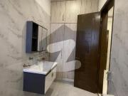 272sq yd Ready to Move Villa in Precinct 1 0.5km from...