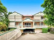 2/73 Pembroke Road, Coorparoo, QLD 4151