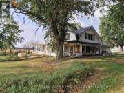 2742 Concession 4 Corners