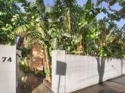 2/74 Mathoura Road TOORAK