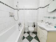 275,000 | 28 The Waterfront, The Harbour, Naas, Co....