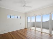 2/760 Pacific Parade