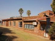 27.9 ha Farm in Kameeldrift West
