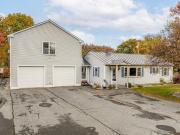 27 Ash St, Hartford, VT 05001