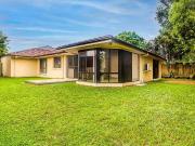 2/7 Garden View Court, Merrimac, QLD 4226