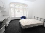 27 Hallewell Road, Room 7