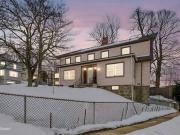 27 South Crescent Circuit, Boston, MA 02135