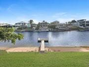 27 Tosti Street, Bundall, QLD 4217