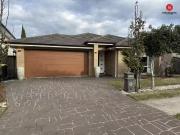 27 William Buckley Drive, CARNES HILL House for rent...