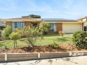 27 Woodstock Cl, Sunbury