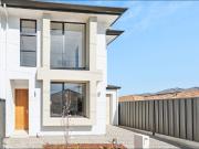 Brand New Modern 3 Bedroom Townhouse with City & Beach...